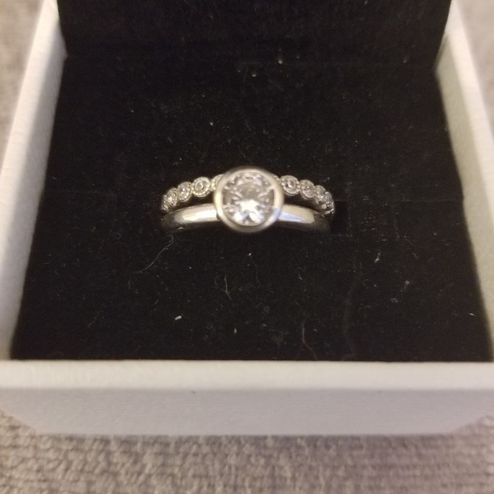 2 Sterling silver rings with cubic zirconia